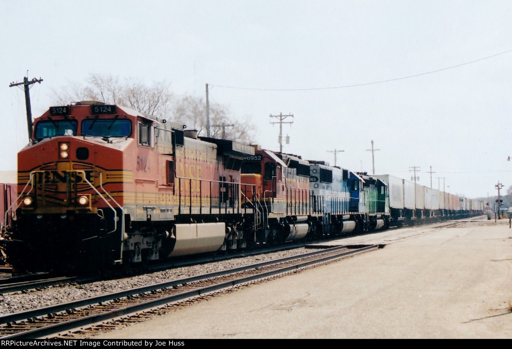 BNSF 5124 West